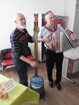 Za  veselo razpoloženje sta na otvoritvi poskrbela Miro Basarac ( na harmoniki) in Ivan Kropivnik.